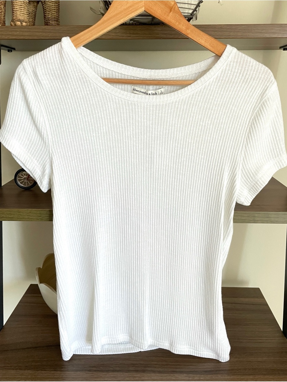 NWT Abercrombie & Fitch Women’s White Ribbed Short-Sleeve Top